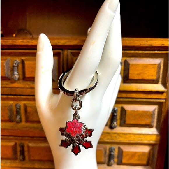 NWOT Authentic Coach Snowflake Keychain/Bag Charm. - Picture 1 of 3